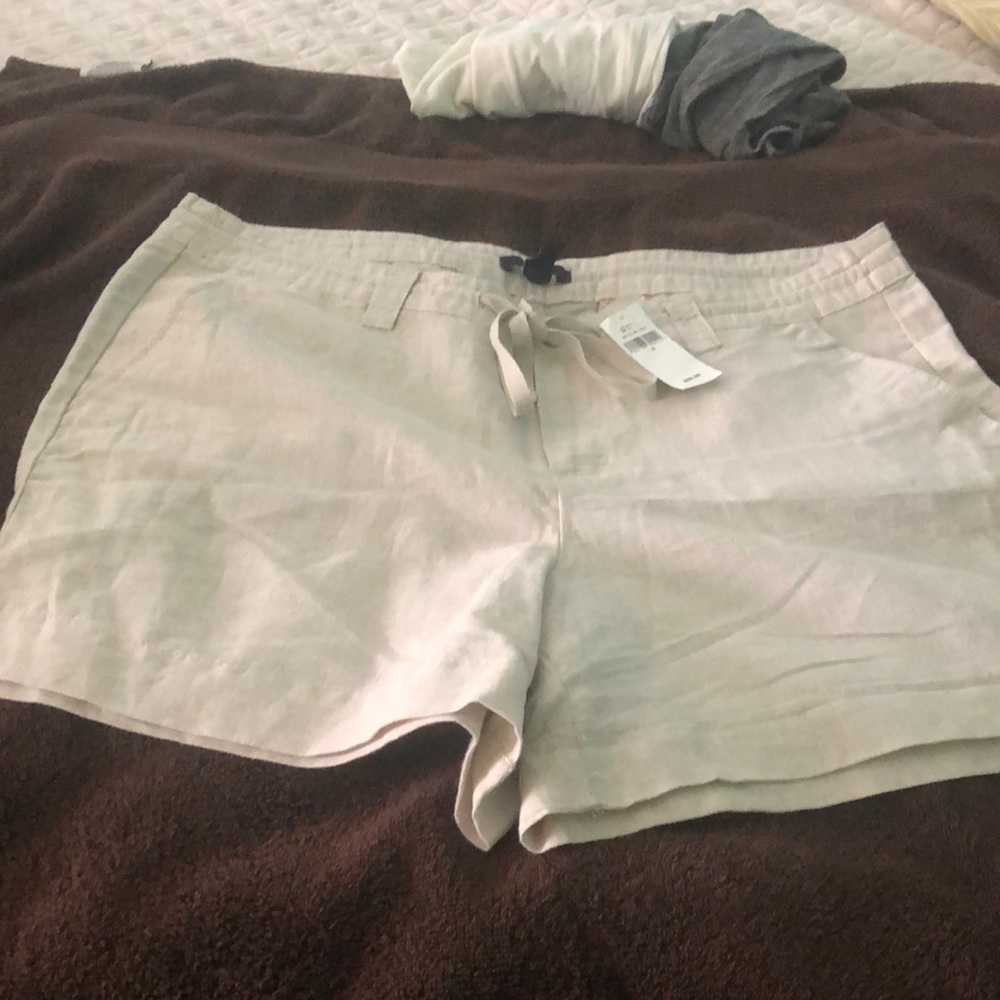 NWT, Gap shorts, size 12, drawstring
